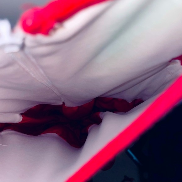 PIPPA & JULIE hot pink embroidered dress with tulle skirt - Picture 4 of 11